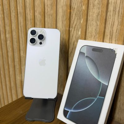 iPhone 16pro Max  Semi-Novo💾256gb 🔋93